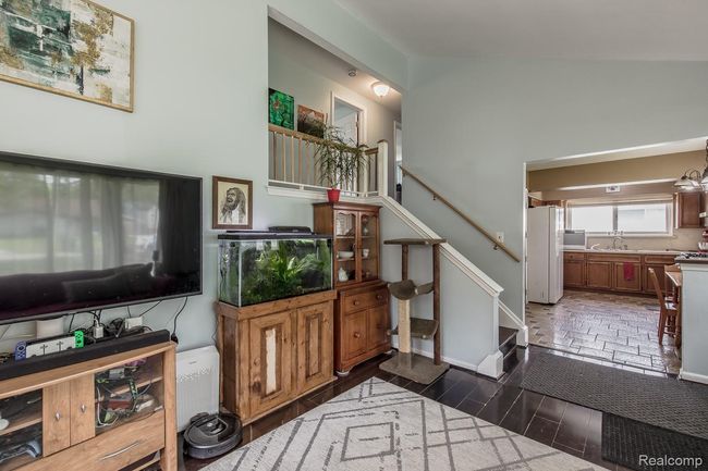 Spacious with neutral paint | Image 6
