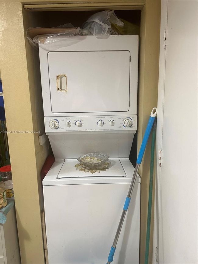 APT-113 - 1900 W 54 Th St, Condo with 1 bedrooms, 1 bathrooms and null parking in Hialeah FL | Image 10