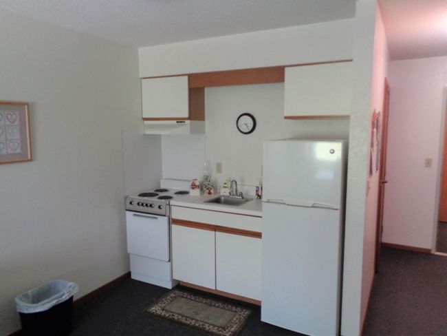 Lake Place Community Community Room Kitchen | Image 15