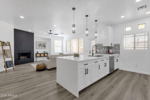 1047-11500 E Cochise Dr, Scottsdale, AZ, 85259-4905 | Card Image