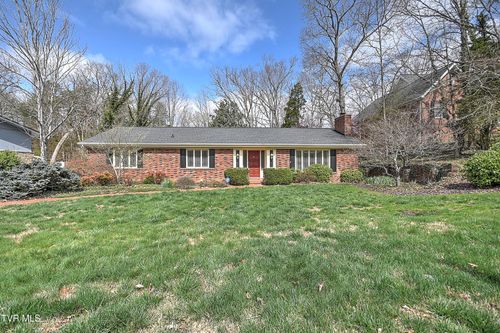 2524 Wildwood Dr, Kingsport, TN, 37660-4749 | Card Image
