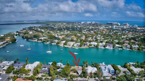 631 N Mashta Dr, Key Biscayne, FL, 33149-1720 | Card Image