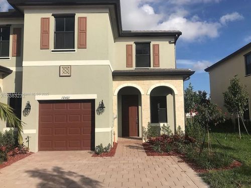 10401 W 32nd Ln, Hialeah, FL, 33018-2108 | Card Image