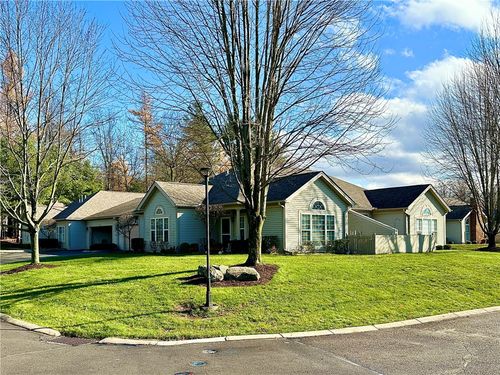 3-3534 Hunters Woods Blvd, New Castle, PA, 16105-2732 | Card Image
