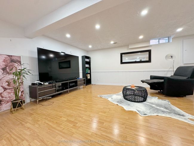1 - 900 Central Park Dr, Condo with 3 bedrooms, 3 bathrooms and 1 parking in Brampton ON | Image 23