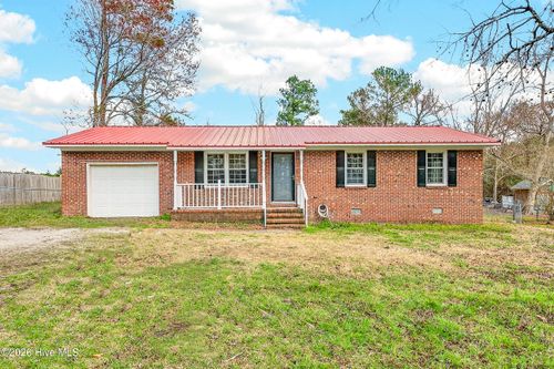 1426 Onslow Pines Rd, Jacksonville, NC, 28540-4388 | Card Image