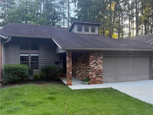 300 Cruise Ct, Roswell, GA, 30076-4007 | Card Image