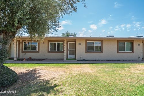 10559 W Coggins Dr, Sun City, AZ, 85351-3416 | Card Image