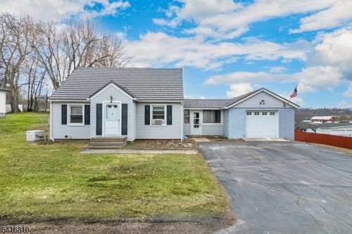 53 Walnut St, Sussex, NJ, 07461-2542 | Card Image