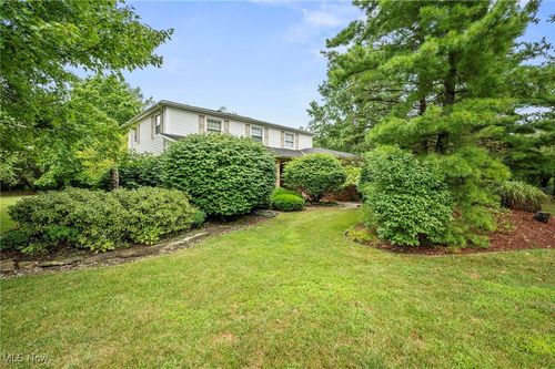 3850 Jaycox Rd, Avon, OH, 44011-2412 | Card Image