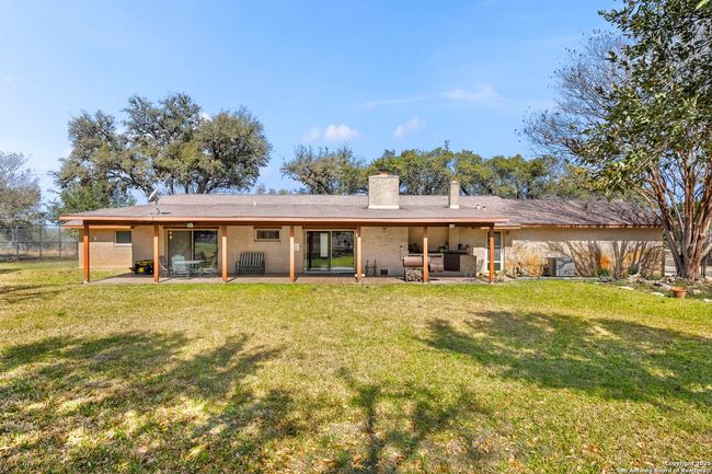 4521 Fm 1283, Home with 3 bedrooms, 2 bathrooms and null parking in Pipe Creek TX | Image 22