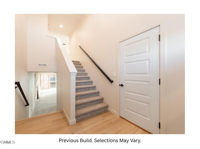 5511 Davies Drive, Townhouse with 2 bedrooms, 2 bathrooms and null parking in Bismarck ND | Image 7
