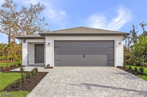 434 Parkdale Blvd, LEHIGH ACRES, FL, 33974-9681 | Card Image