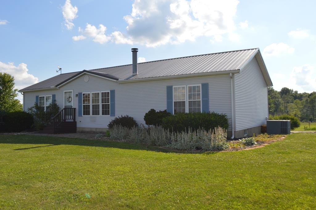 Connely Rd, Bucyrus, OH 44820