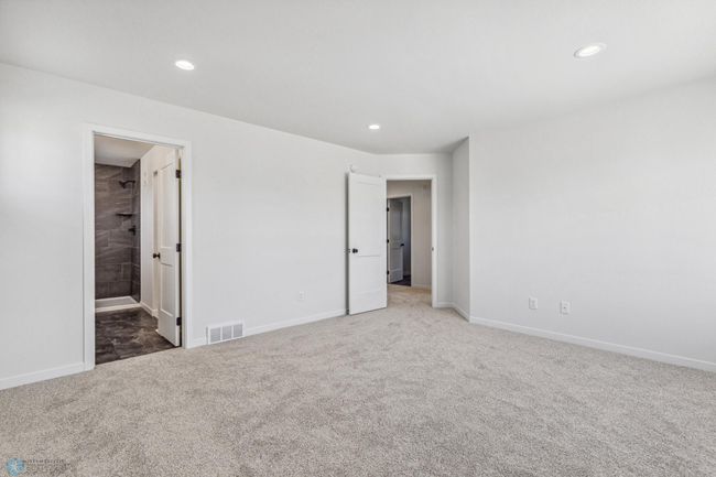 Primary Bedroom | Image 15