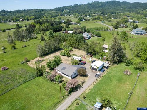 2013 W Hills Rd, Philomath, OR, 97370-9405 | Card Image