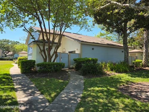 1603-1603 Challenger Ct W, JACKSONVILLE, FL, 32233-4639 | Card Image