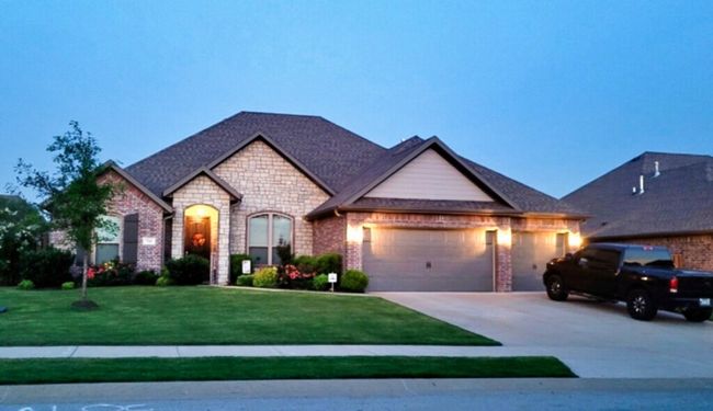 Seller wanted you to see this beautiful in the evening and night time too. | Image 7