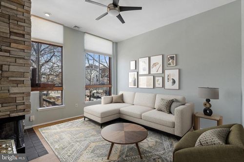 1c-210 Church St, PHILADELPHIA, PA, 19106-4519 | Card Image