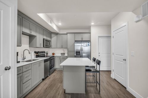409-2101 N Main St, Sunset, UT, 84015-2872 | Card Image