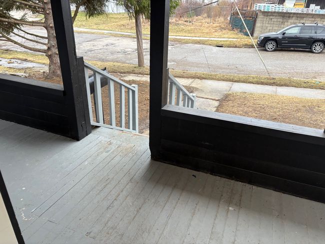 Large Covered Porch | Image 14