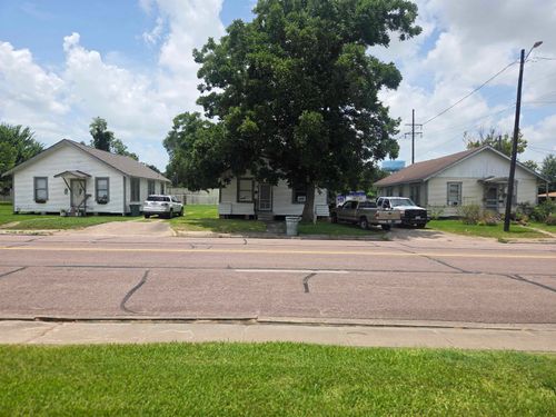 3330 Highland Ave, Beaumont, TX, 77705-2428 | Card Image