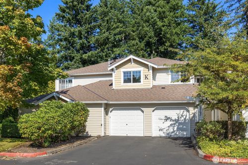 23722 Se 36th Ln, Sammamish, WA, 98029-6337 | Card Image