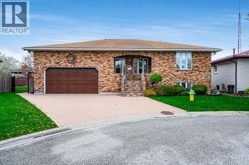5 Lucy Crescent, Leamington, ON, N8H4S4 | Card Image