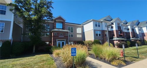 apt-109-23004 Chandlers Ln, Olmsted Falls, OH, 44138-3273 | Card Image