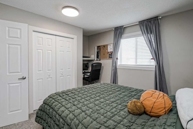260 Chaparral Ridge Cir Se, House other with 4 bedrooms, 4 bathrooms and 2 parking in Calgary AB | Image 33