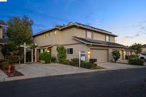  Sara Park Cir, Saratoga, CA, 95070 | Card Image