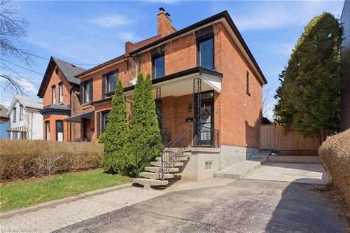 47 Wood St E, Hamilton, ON, L8L3Y2 | Card Image
