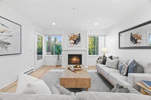 204-4000 Farm Hill Blvd, Redwood City, CA, 94061-1229 | Card Image