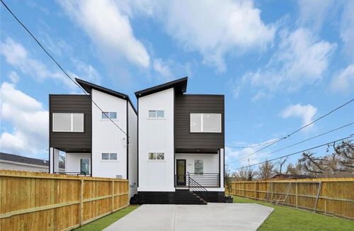 4404 Bond St, Houston, TX, 77026-5908 | Card Image