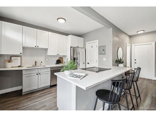 apt-109-1376 N Pearl St, Denver, CO, 80203-2555 | Card Image