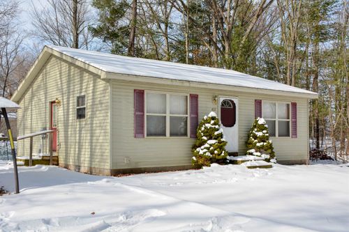 857 Maryjo Dr, Traverse City, MI, 49686-7955 | Card Image