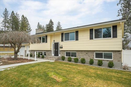 7146 N Fleming St, Spokane, WA, 99208-4766 | Card Image