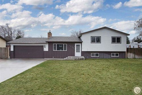 1224 Dublin St, Billings, MT, 59105-2613 | Card Image