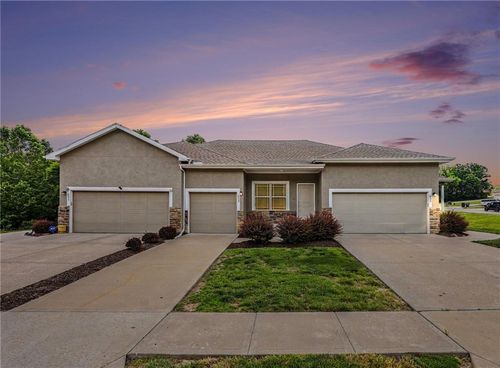 635 N 74th St, Kansas City, KS, 66112-2823 | Card Image