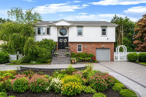 25 Kellogg Place, Huntington, NY, 11746 | Card Image