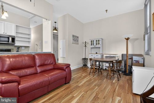137-917 Columbia Ave, LANCASTER, PA, 17603-3198 | Card Image