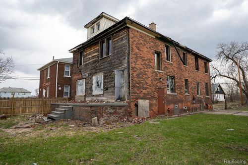 2224 Anderdon St, Detroit, MI, 48215-2631 | Card Image