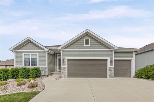 16920 Nw 132nd Ter, Platte City, MO, 64079-7401 | Card Image