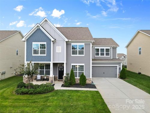 7035 Bareland Rd, Fort Mill, SC, 29707-9016 | Card Image