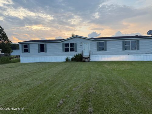 1290 Taylor Rd, Chocowinity, NC, 27817-8308 | Card Image