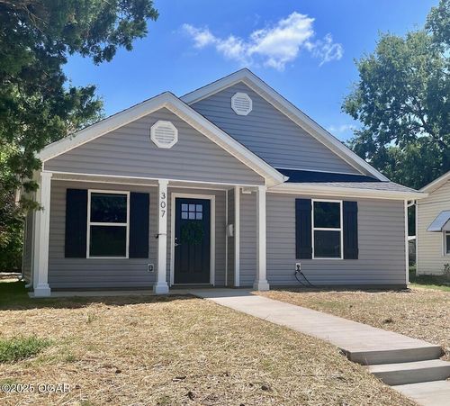 307 Mc Connell Ave, Joplin, MO, 64801-1748 | Card Image