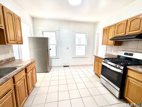 1st-fl-202 Sixth Street, Bridgeport, CT, 06607 | Card Image