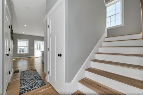 46 Bailey Dr, Rochester, NH, 03868-7123 | Card Image