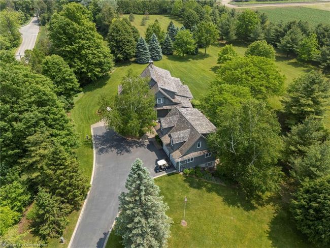 402 Progreston Rd, House other with 2 bedrooms, 4 bathrooms and 14 parking in Carlisle ON | Image 45