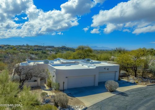 5018 N Placita Del Lazo, Tucson, AZ, 85750-1531 | Card Image